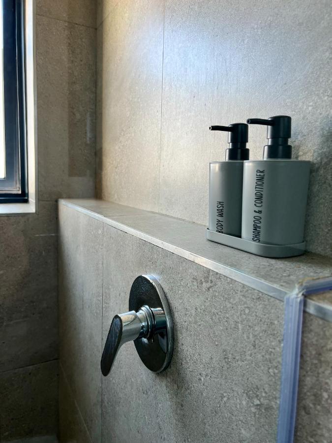 Waterfront Studio Apartment No 5 Херманус Екстериор снимка